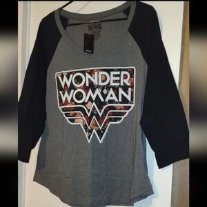 Torrid Wonder Woman Raglan 3/4 Sleeve Plus Size 0